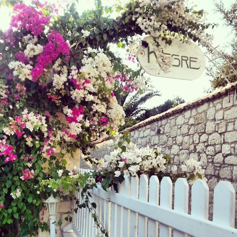 אלאקאטי Kesre Hotel מראה חיצוני תמונה